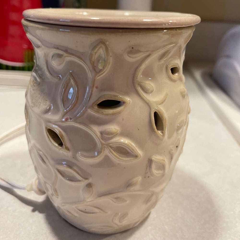 Cream vine burner